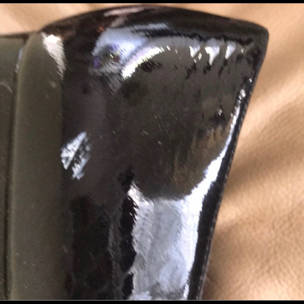 Michael Kors Black patent leather shoes - Picture 6 of 6